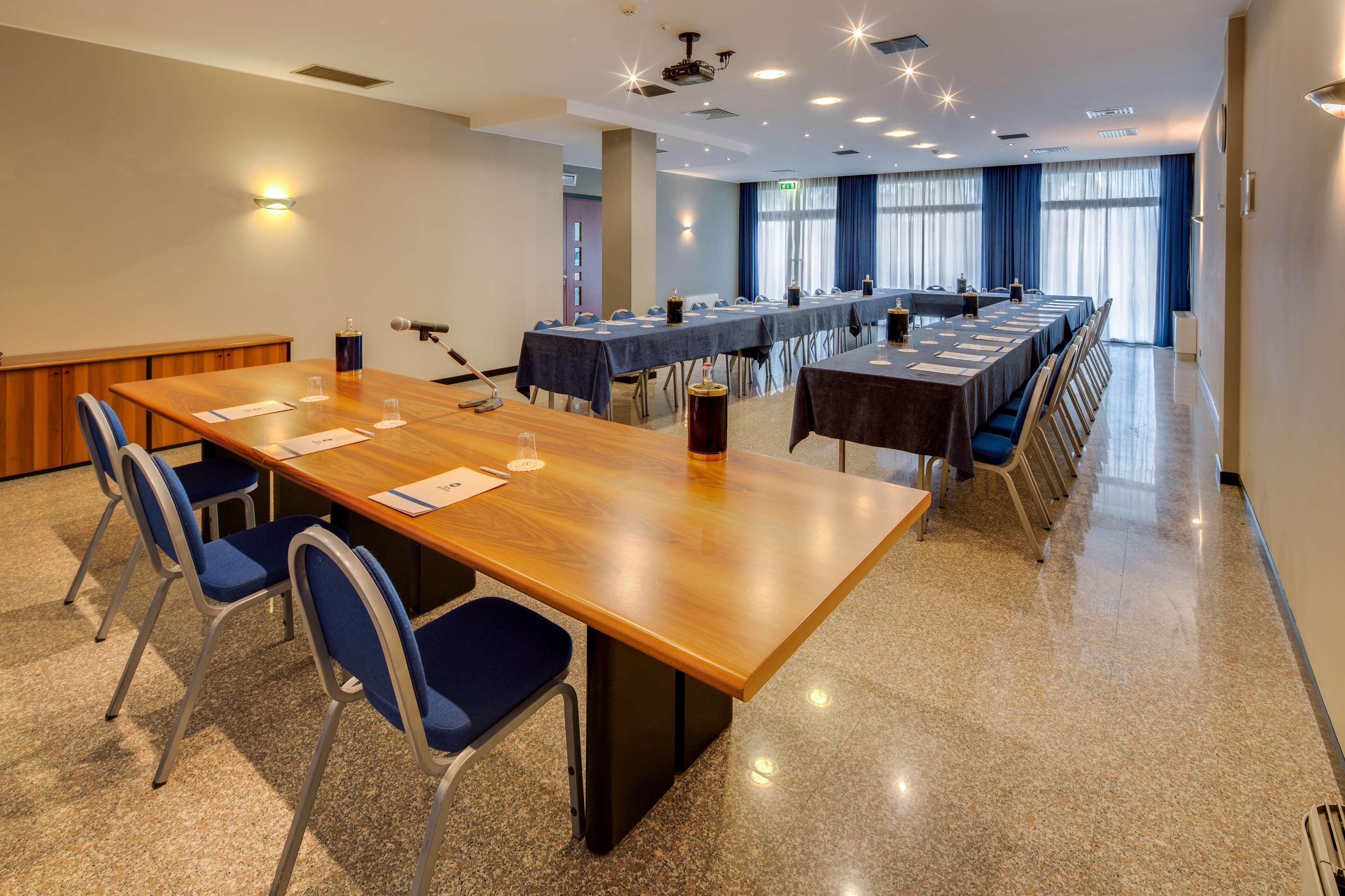 Best Western Hotel Turismo San Martino Buon Albergo Bagian luar foto